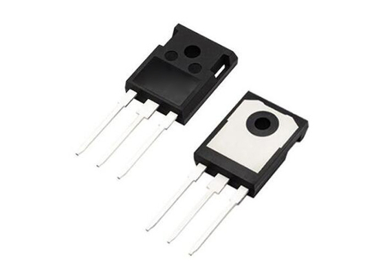 C3M0900170D एकीकृत सर्किट चिप 1700V ऑटोमोटिव डिस्क्रिट SiC MOSFETs TO-263-7