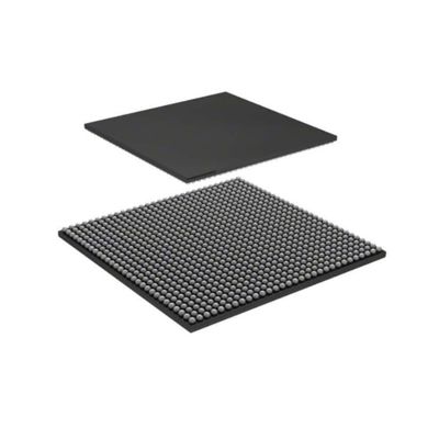 फ़ील्ड प्रोग्राम करने योग्य गेट सरणी LAV-AT-X70-2CSG841I FCCSP-841 FPGA प्रोग्राम करने योग्य आईसी